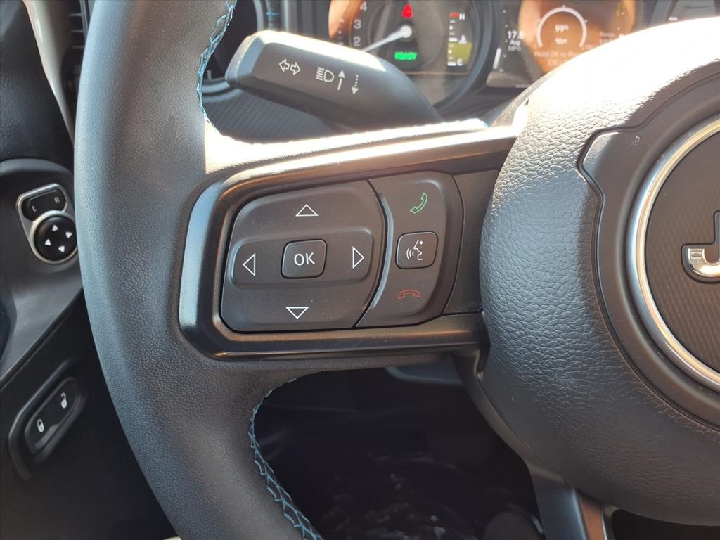 2024 Jeep Wrangler Rubicon 4xe - 9