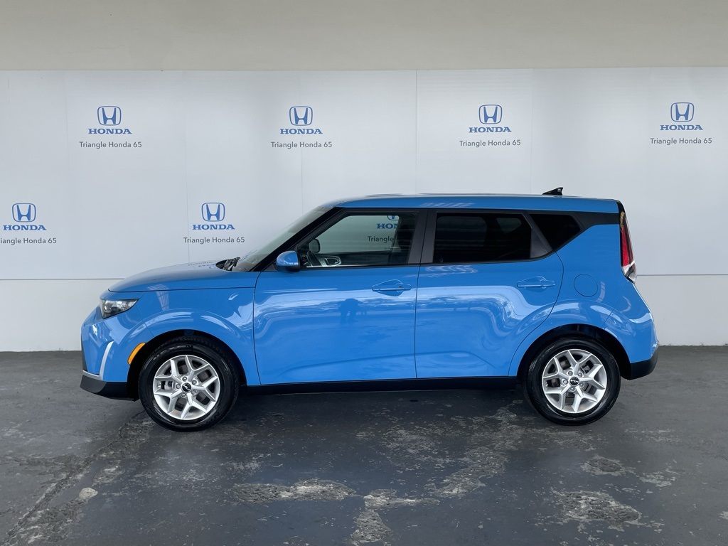 Thumbnail: 2024 Kia Soul - 3