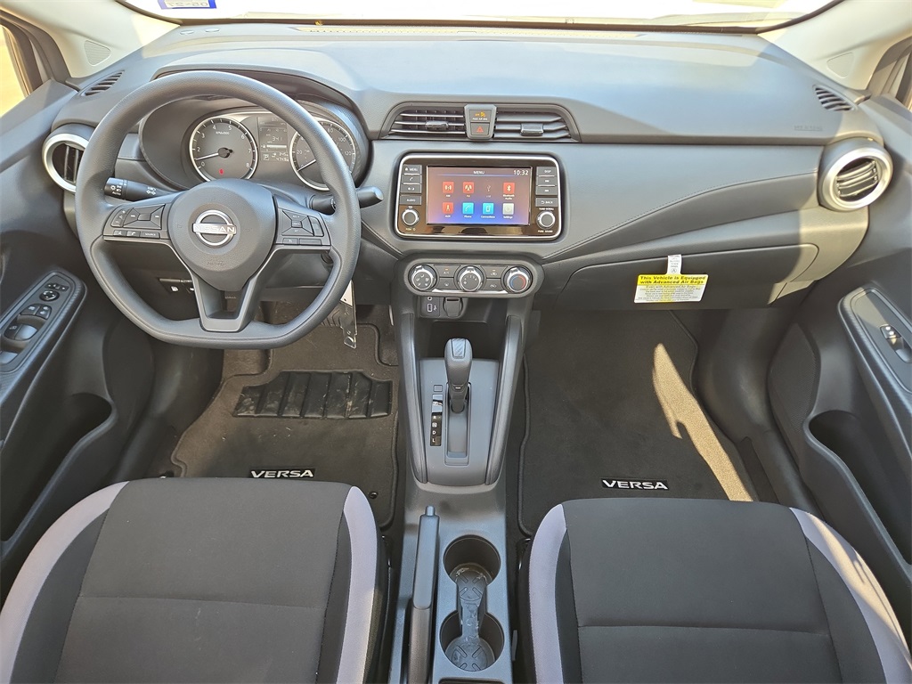 2025 Nissan Versa 1.6 S - 10