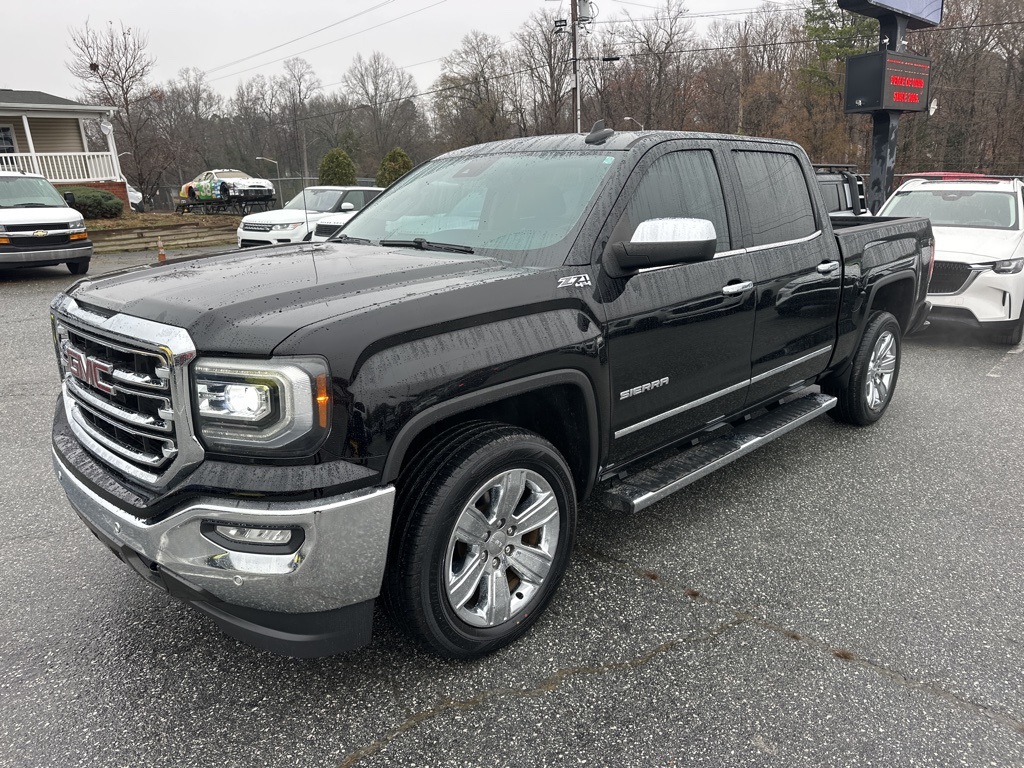 2017 GMC Sierra 1500 SLT's photo