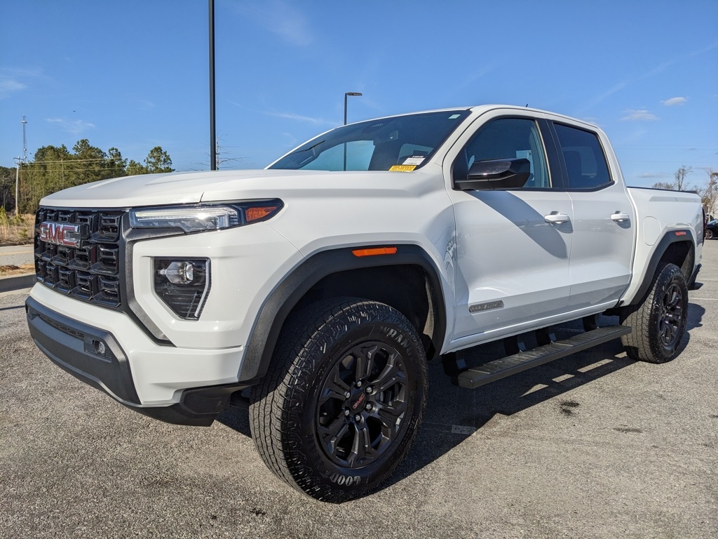 2025 GMC Canyon Elevation Crew Cab RWD