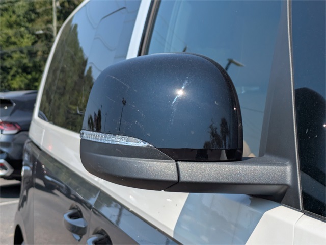 2025 Volkswagen ID. Buzz Pro S - 11