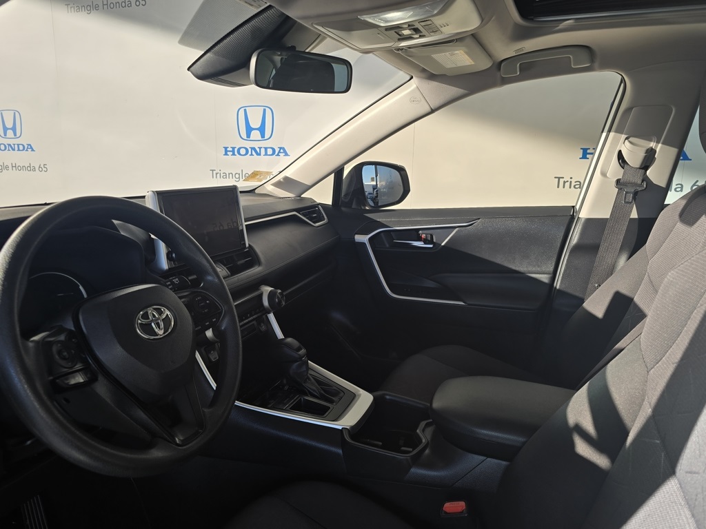 Thumbnail: 2023 Toyota RAV4 - 10