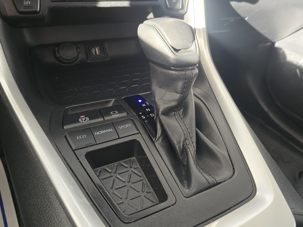 Thumbnail: 2023 Toyota RAV4 - 30