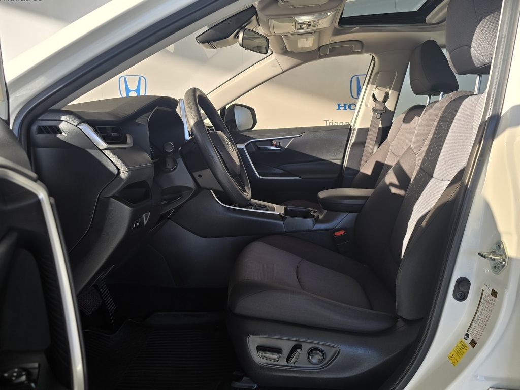 Thumbnail: 2023 Toyota RAV4 - 7