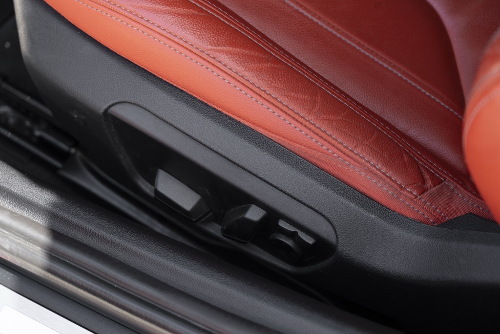 2019 BMW Z4 sDrive30i - Photo 11