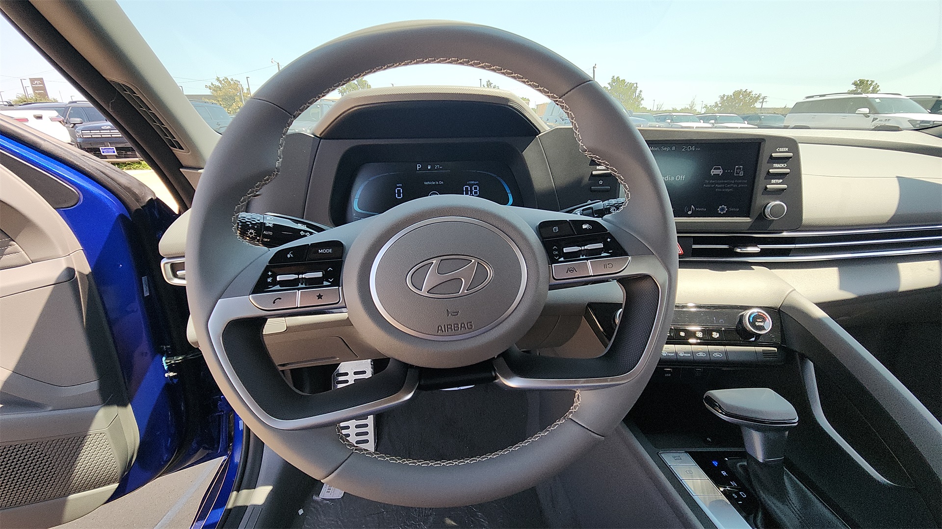 2025 Hyundai Elantra SEL Sport photo 19