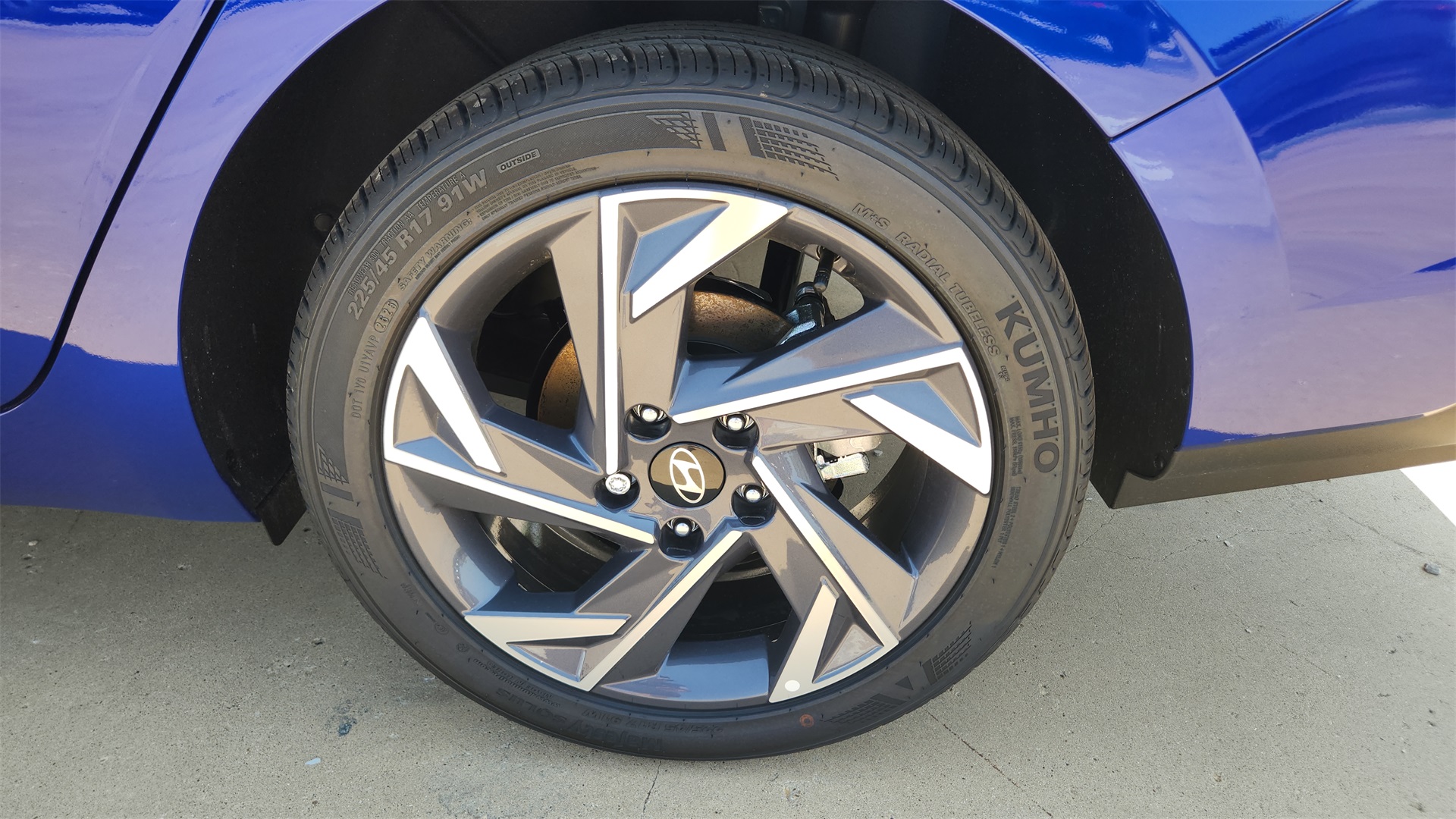 2025 Hyundai Elantra SEL Sport photo 22