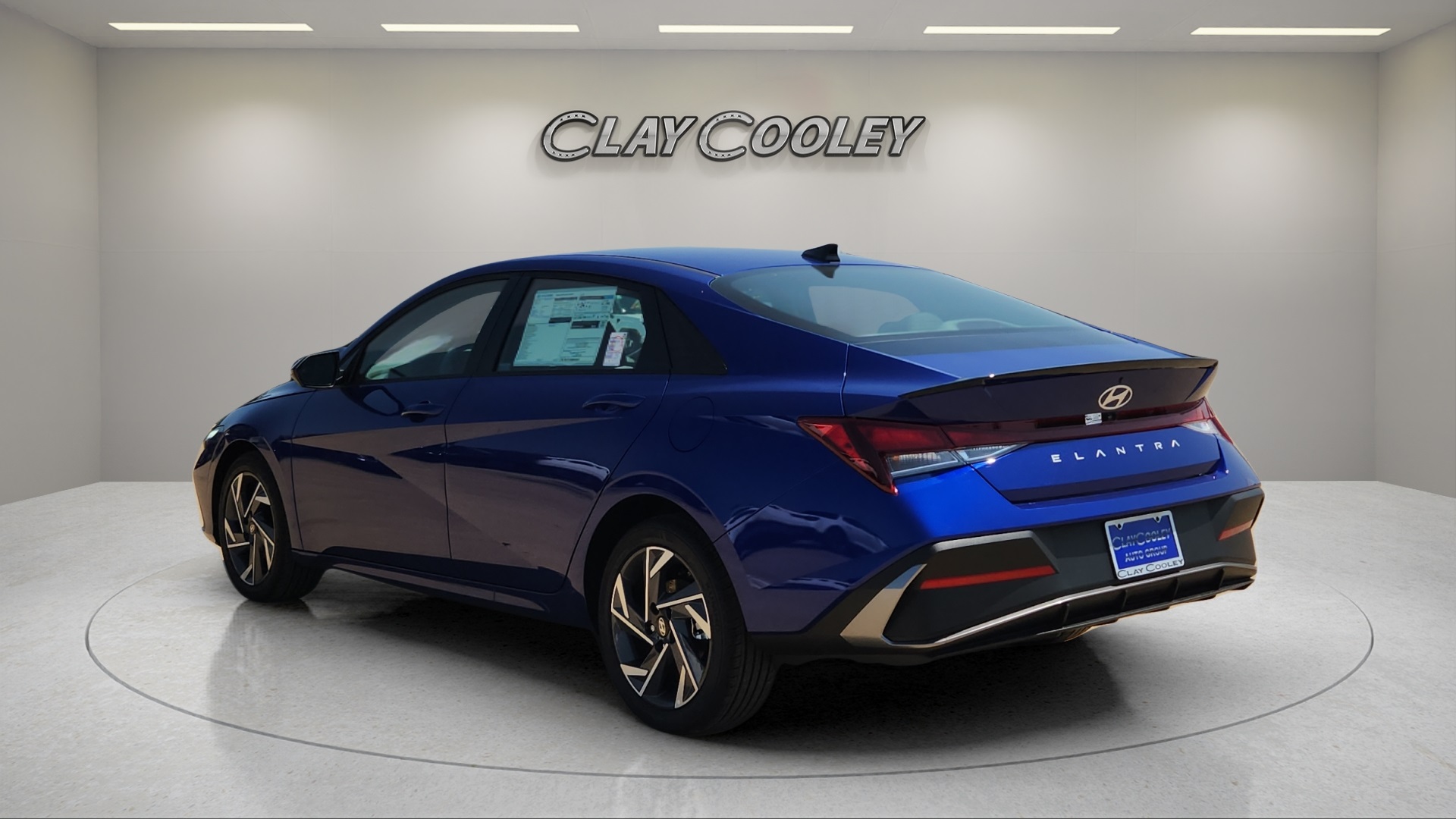 2025 Hyundai Elantra SEL Sport photo 5