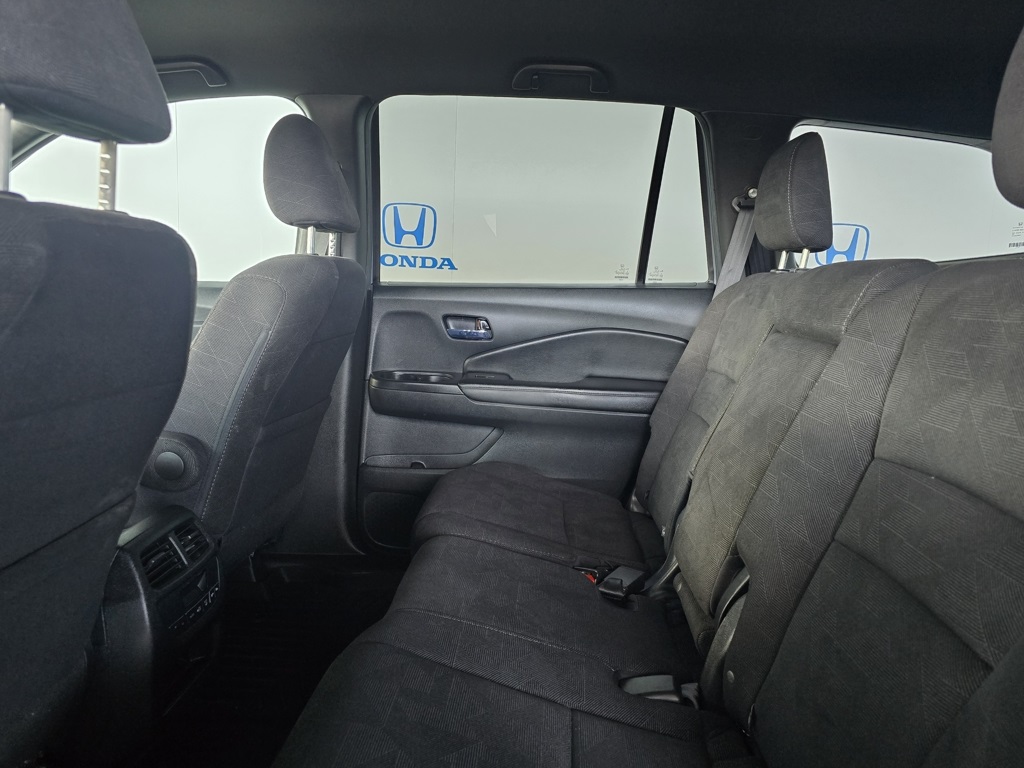 Thumbnail: 2022 Honda Pilot - 17