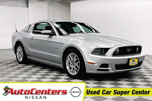 2014 Ford Mustang GT Premium Coupe RWD