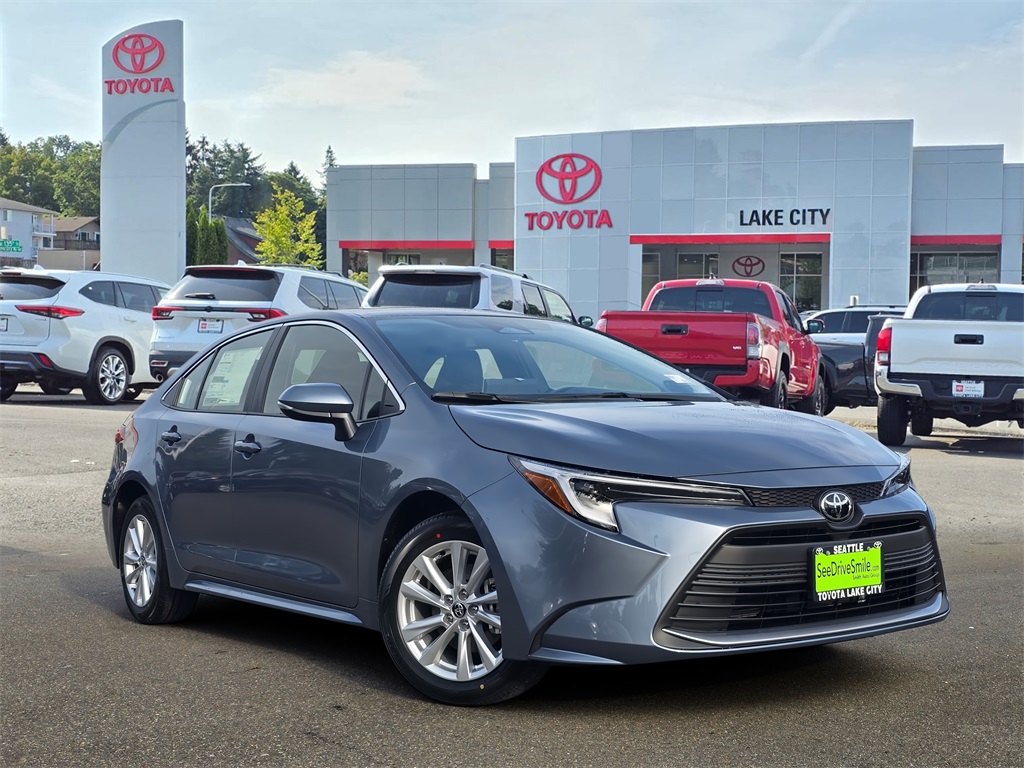 2026 Toyota Corolla Hybrid XLE FWD