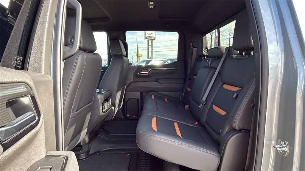 2026 GMC Sierra 1500 AT4 - 11