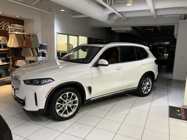 2025 BMW X5 xDrive40i AWD