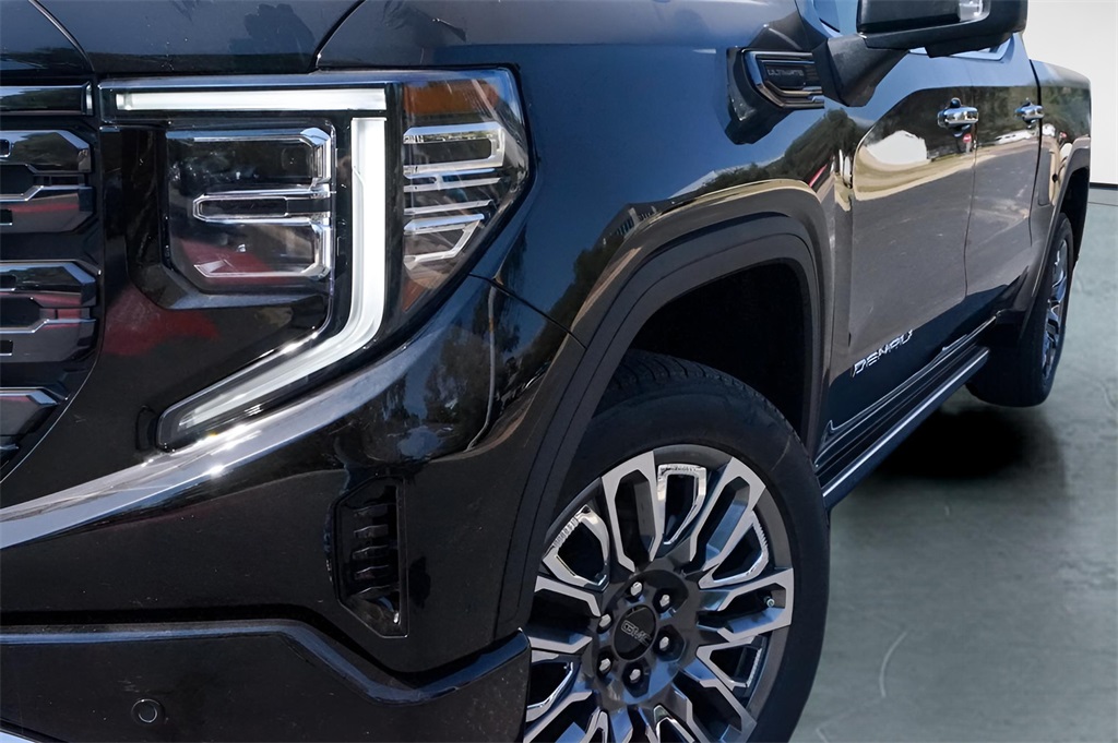 Used Car 2025 Gmc Sierra 1500  Crew Pickup Denali Ultimate Four Wheel Drive For Sale Under $70,000 In Austin, Texas