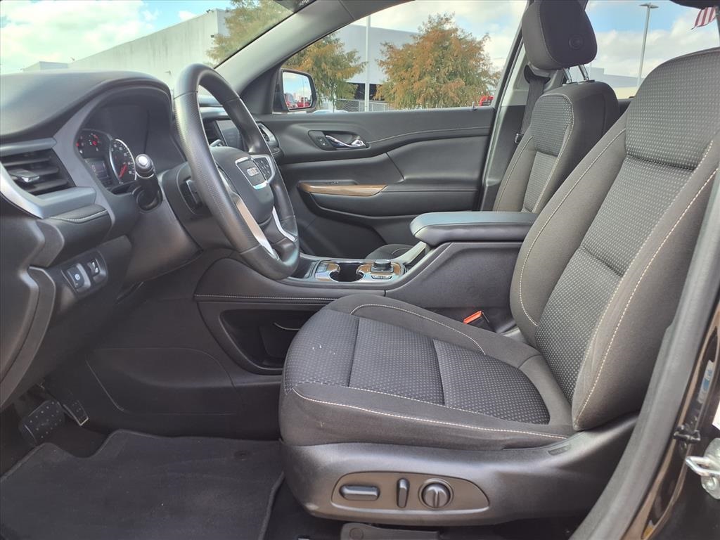 2021 GMC Acadia SLE Black at Bravo Nissan