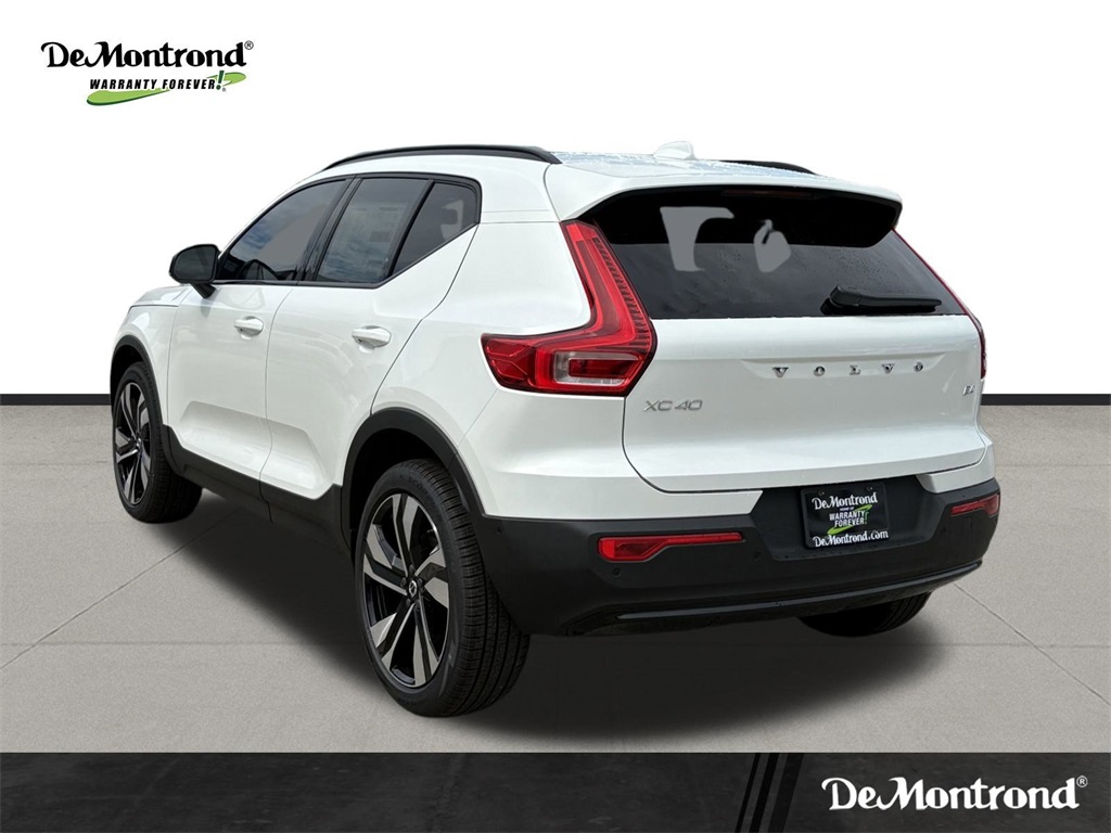2026 Volvo XC40 B4 FWD Plus White at DeMontrond Automotive Group