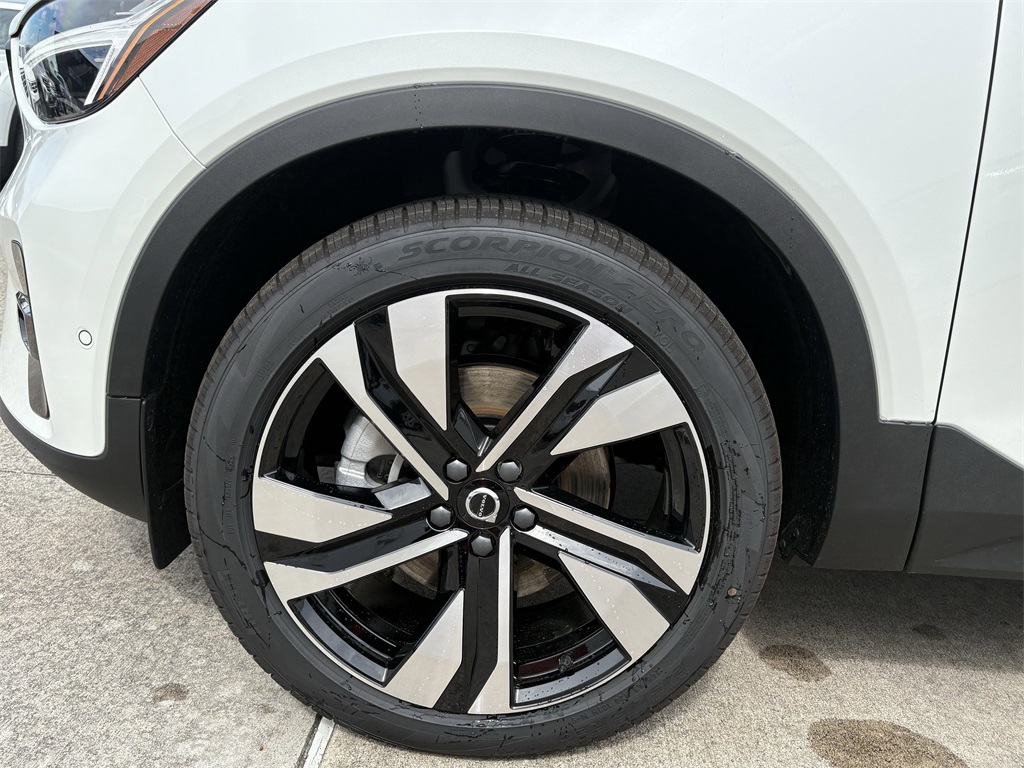 2026 Volvo XC40 B4 FWD Plus White at DeMontrond Automotive Group