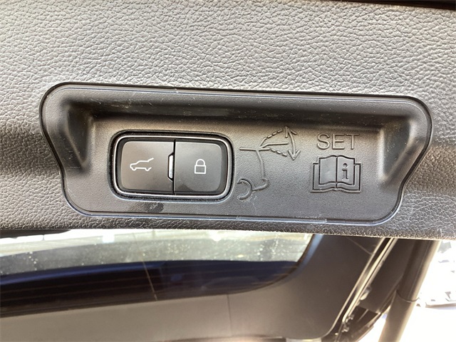 Used Car 2022 Ford Explorer  Xlt For Sale Under $25,000 In San Antonio, Texas