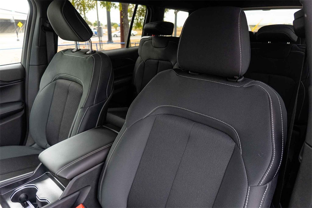 New Car 2025 Jeep Grand Cherokee L  Laredo For Sale Under $35,000 In San Marcos, Texas