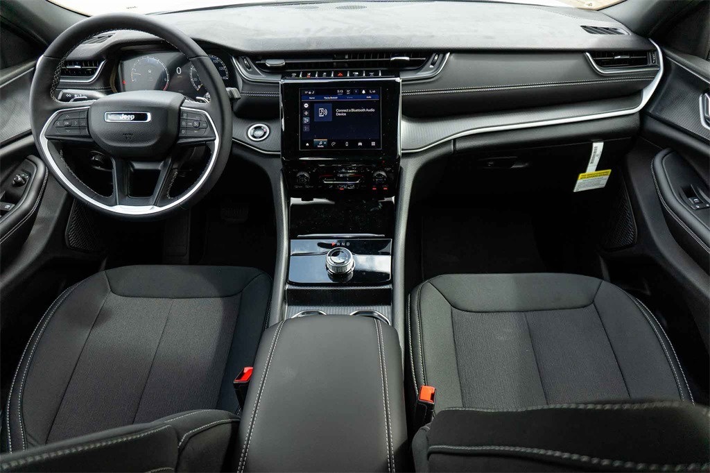 New Car 2025 Jeep Grand Cherokee L  Laredo For Sale Under $35,000 In San Marcos, Texas