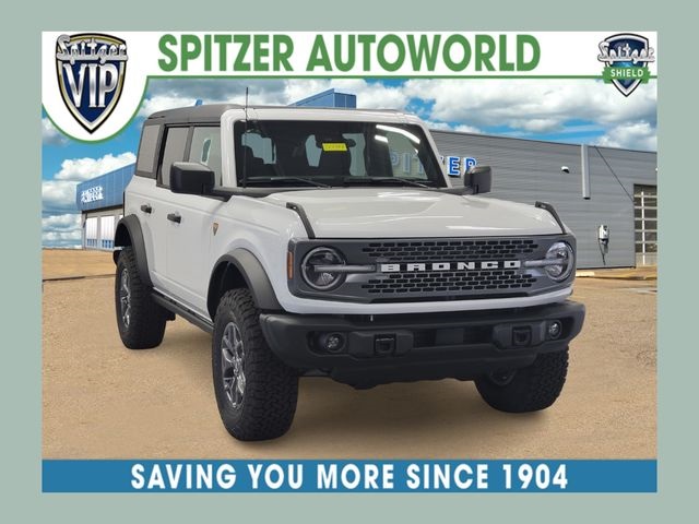 Oxford White 2025 Ford Bronco SUV / Crossover Four-Wheel Drive Automatic