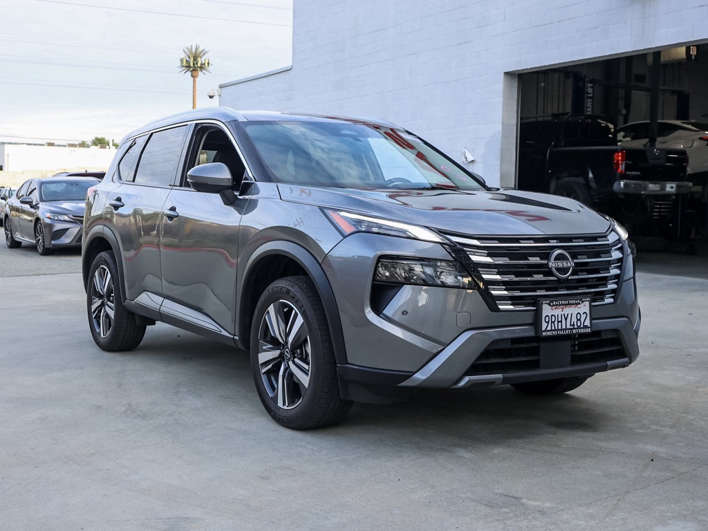 2025 Nissan Rogue SL