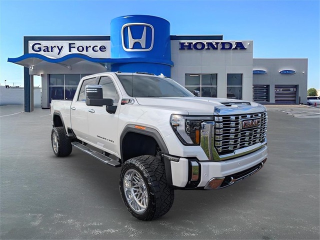 2024 GMC Sierra 2500HD Denali Crew Cab 4WD