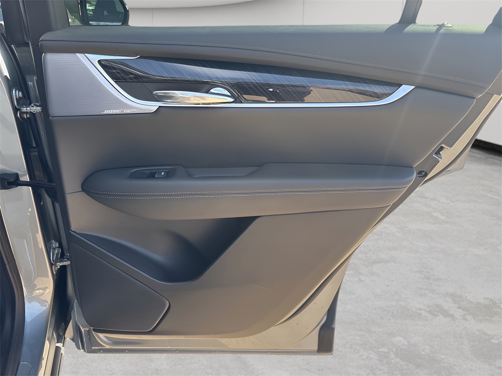 2025 Cadillac XT6