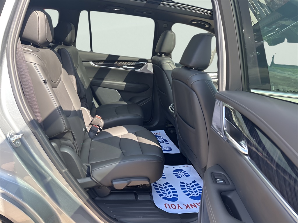 2025 Cadillac XT6