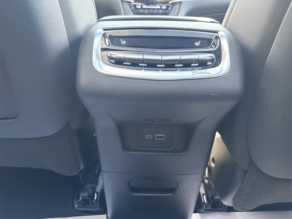 2025 Cadillac XT6
