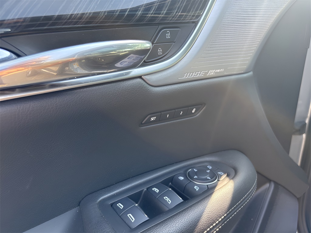 2025 Cadillac XT6