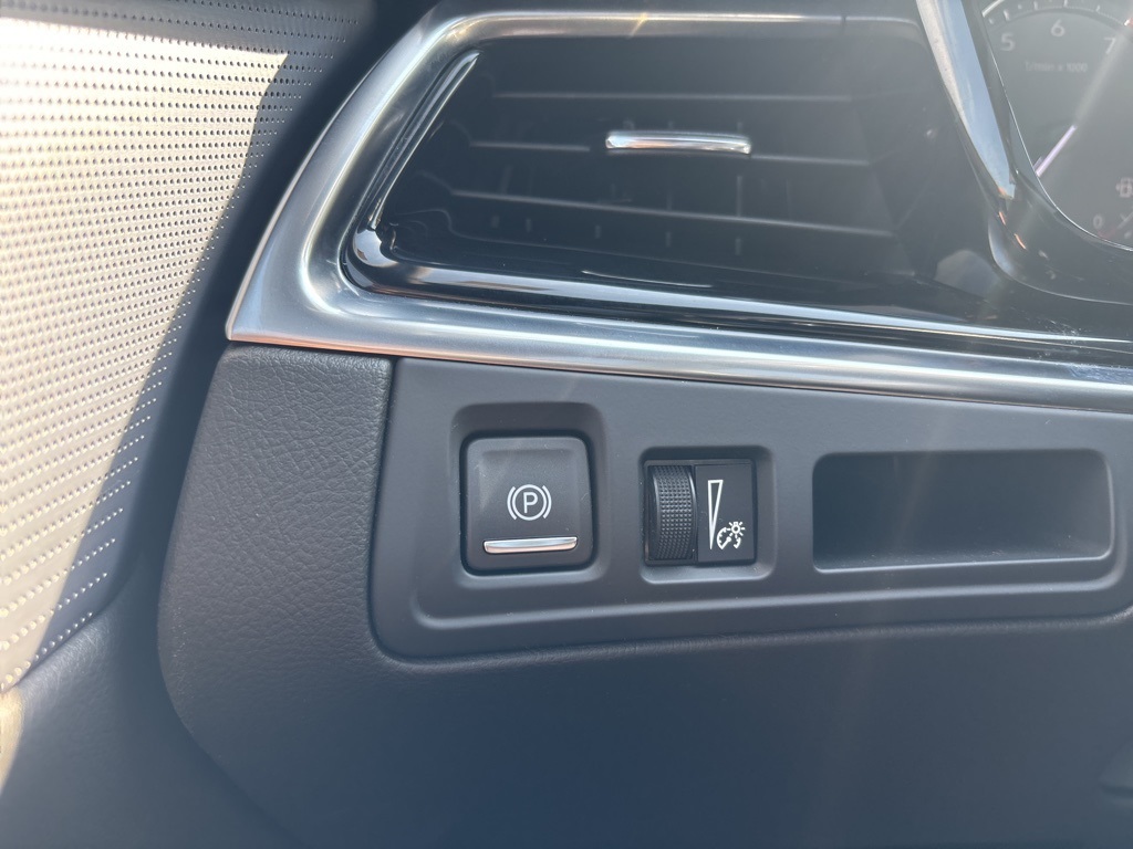 2025 Cadillac XT6