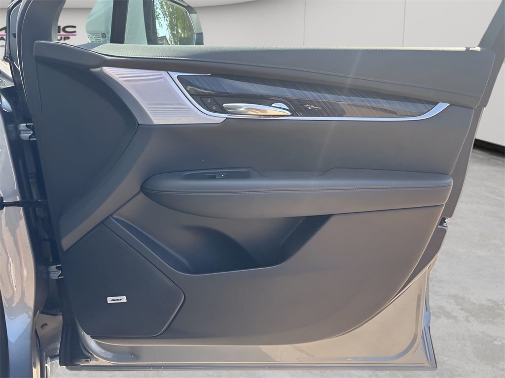 2025 Cadillac XT6