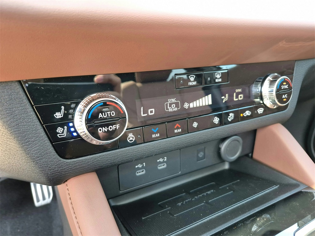 2025 Mitsubishi Outlander SEL Gray at Gullo Toyota