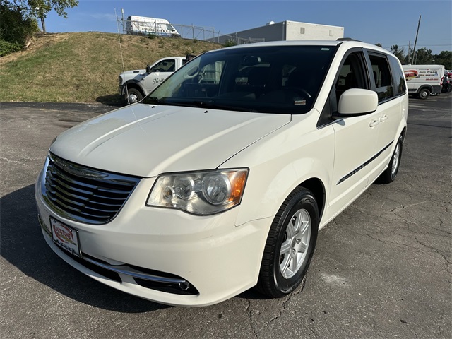 Used 2012 Chrysler Town & Country Touring with VIN 2C4RC1BG5CR125875 for sale in Kansas City