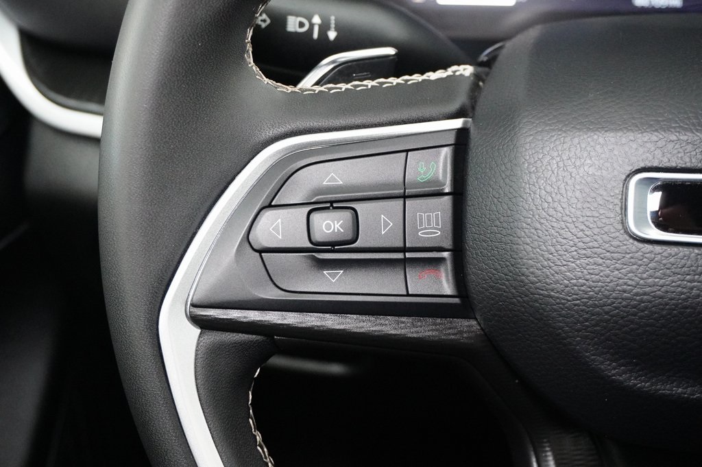 Used Car 2024 Jeep Grand Cherokee L  Laredo For Sale Under $30,000 In Weatherford, Texas