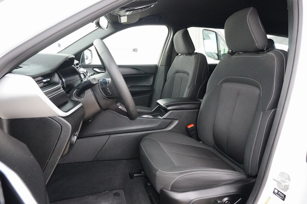 Used Car 2024 Jeep Grand Cherokee L  Laredo For Sale Under $30,000 In Weatherford, Texas