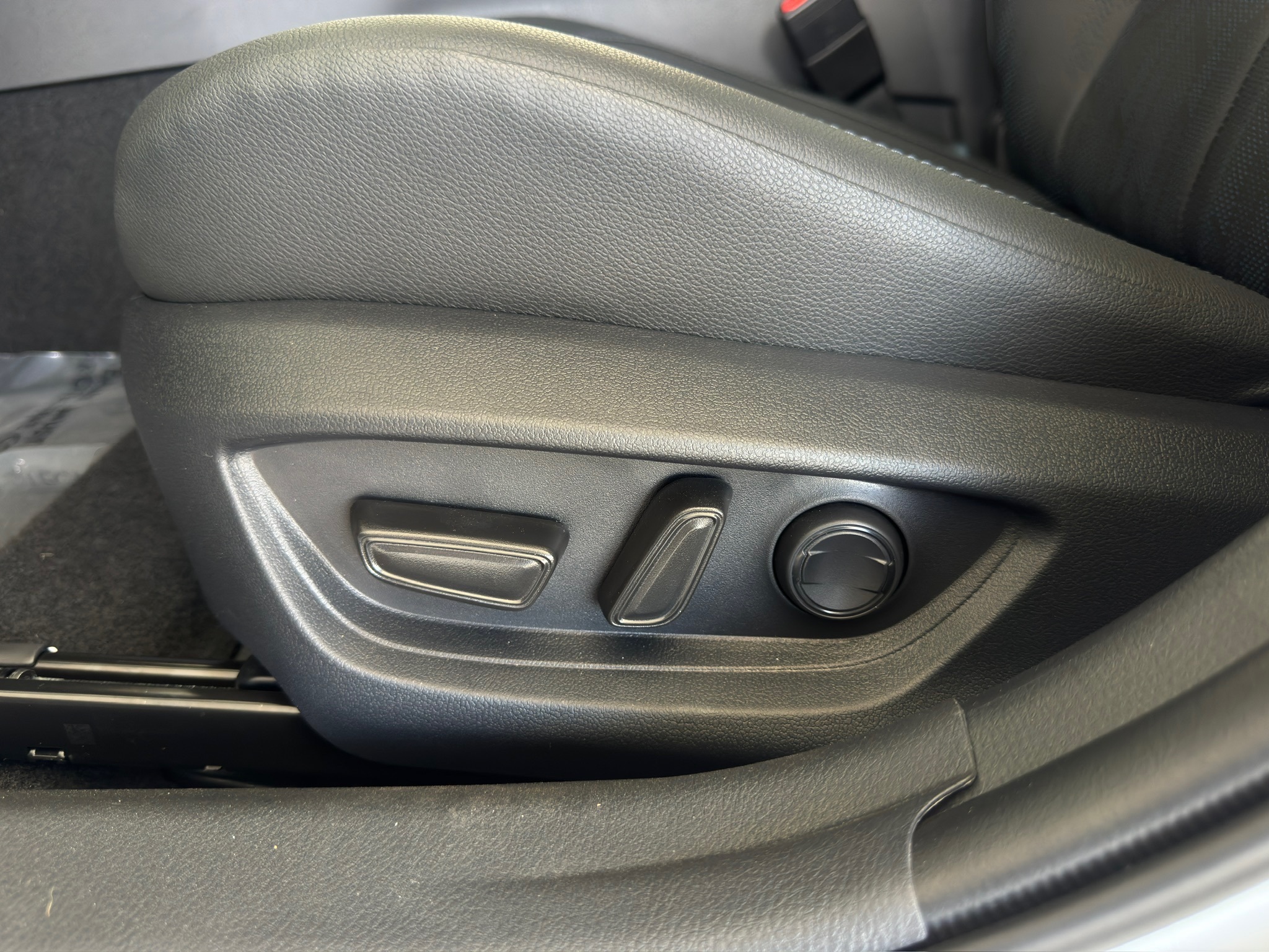 2025 Toyota Camry XSE - 9