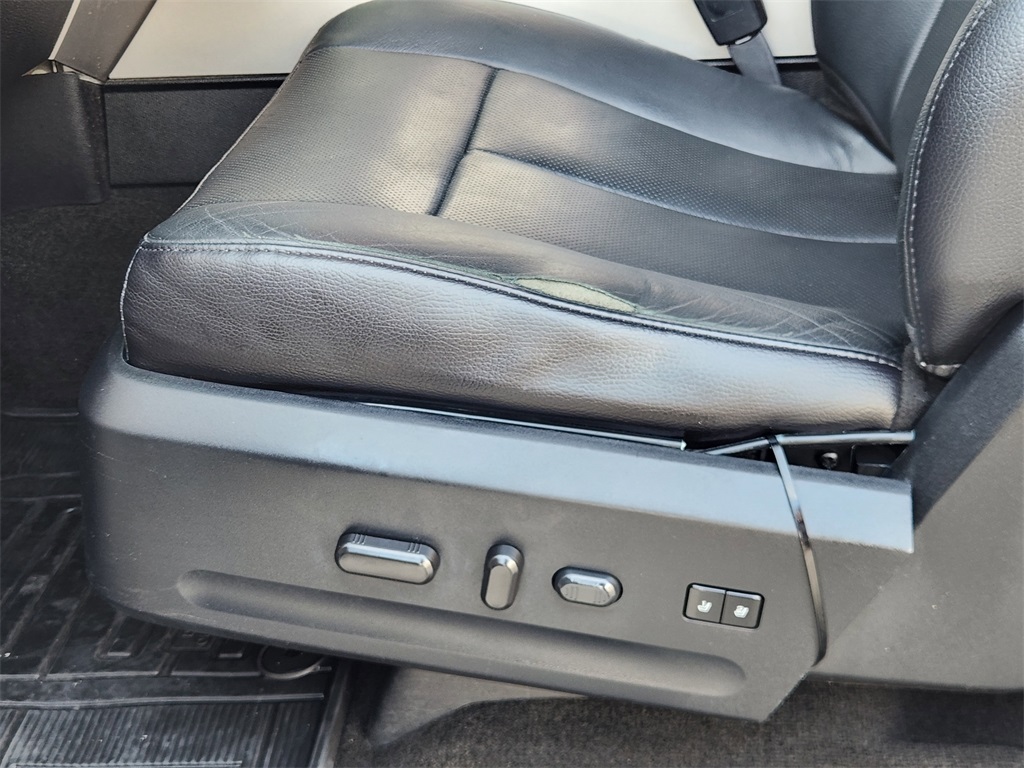 2017 Ford Expedition Limited Silver at Autostrade