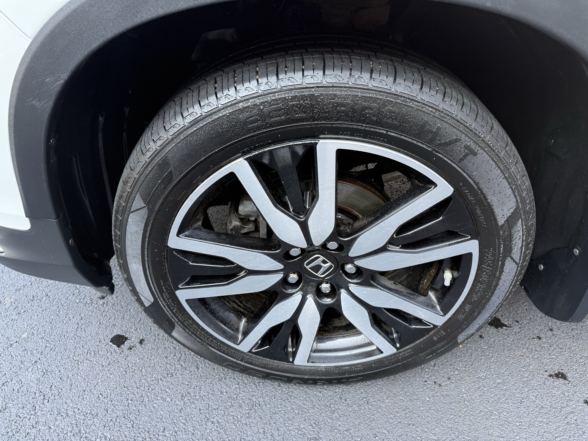 2020 Honda Pilot Touring photo 10