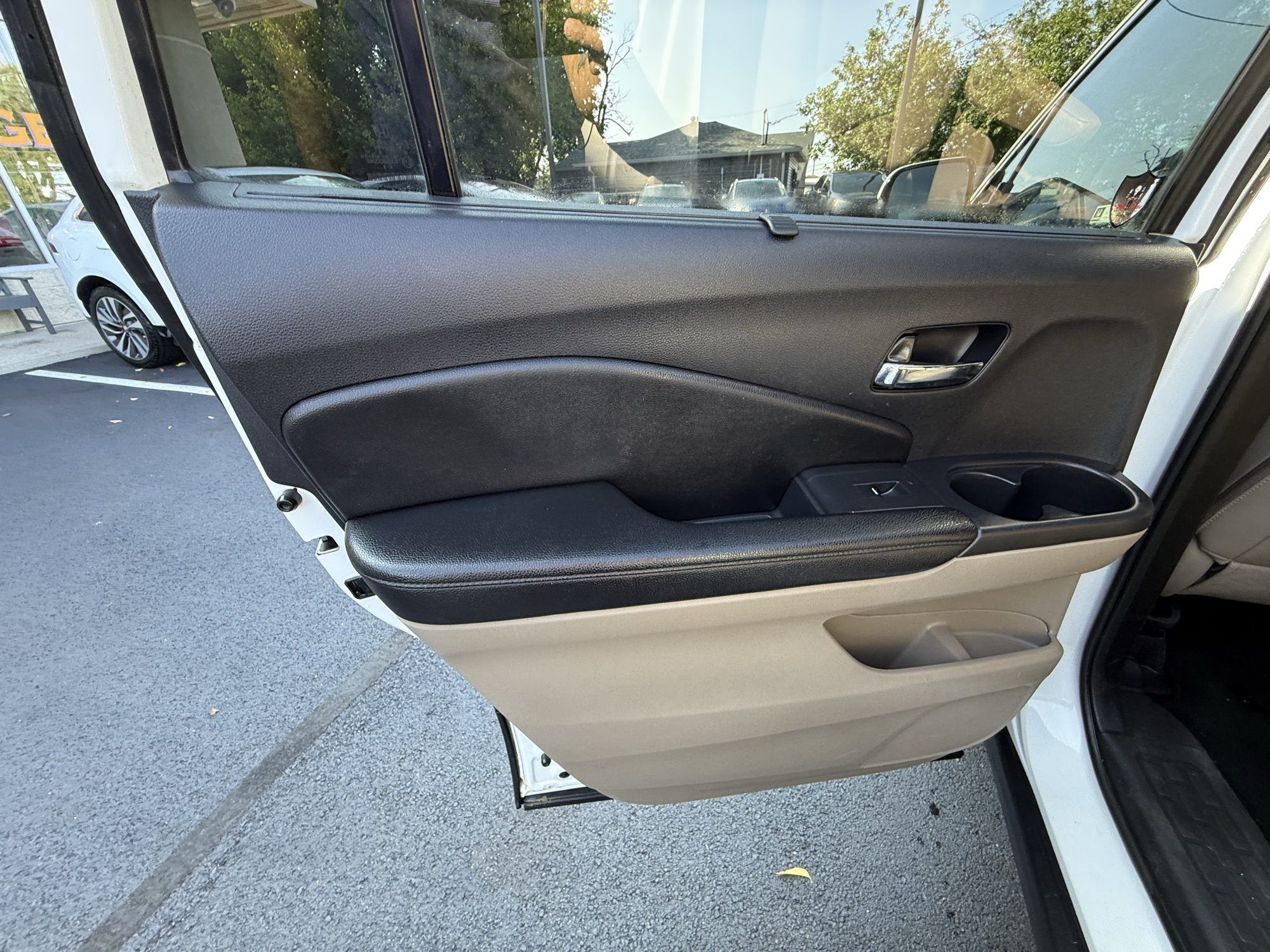2020 Honda Pilot Touring photo 16