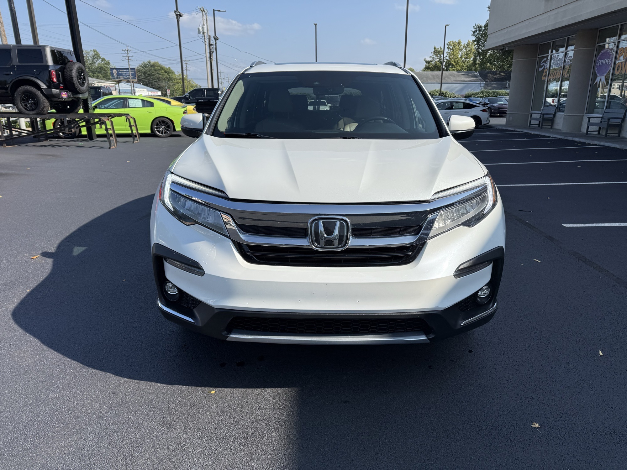 2020 Honda Pilot Touring photo 2