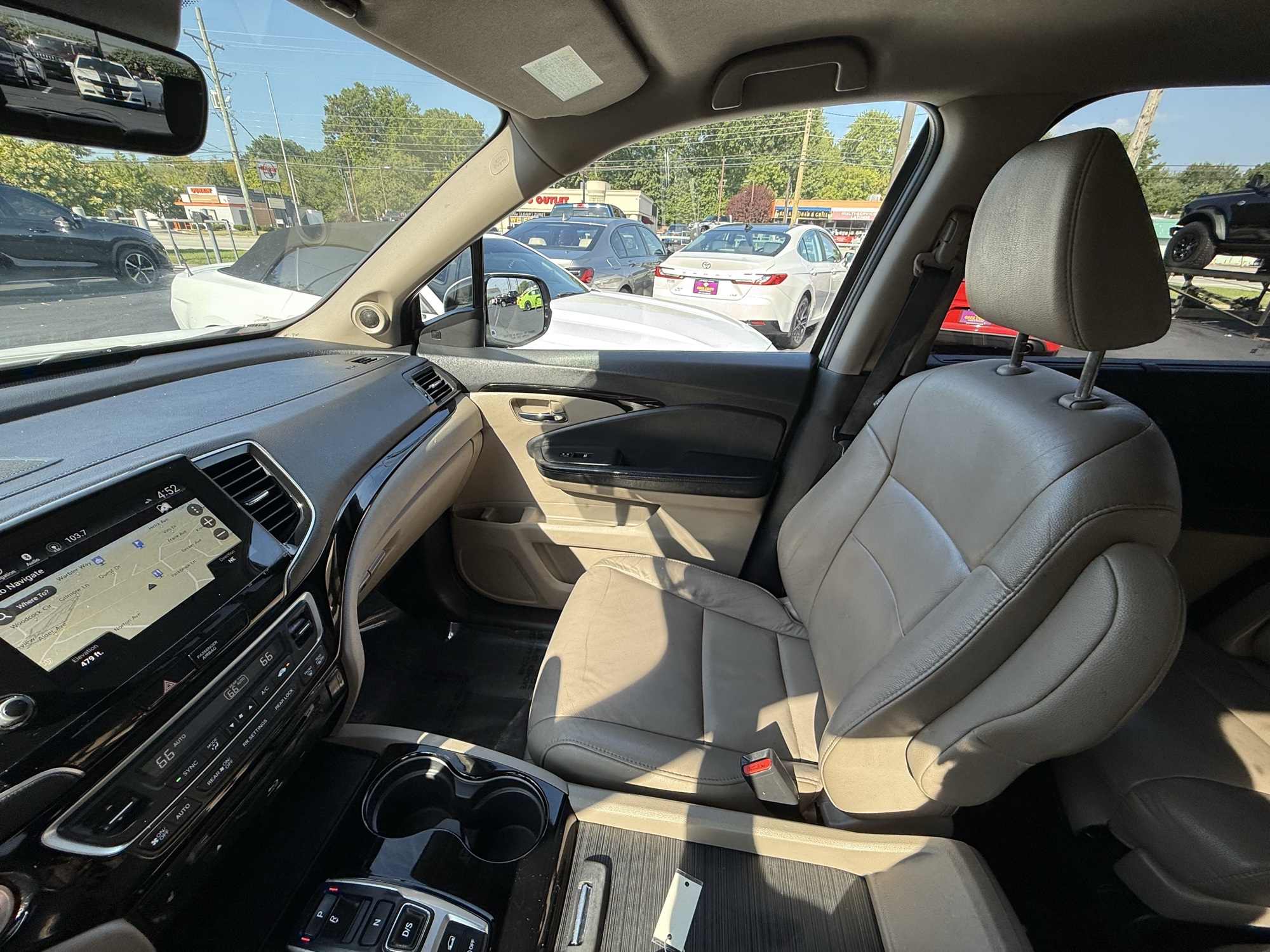 2020 Honda Pilot Touring photo 26
