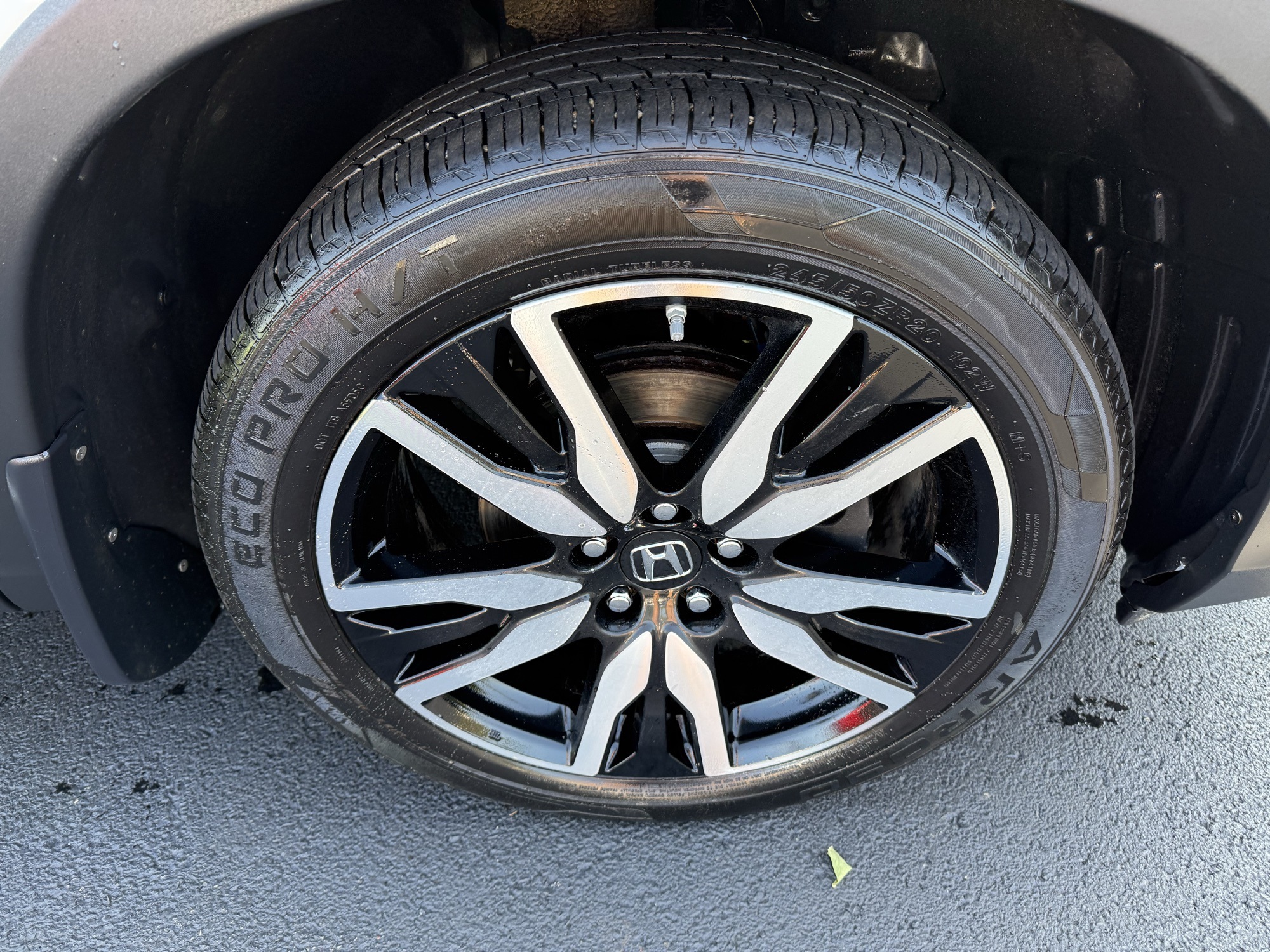 2020 Honda Pilot Touring photo 9