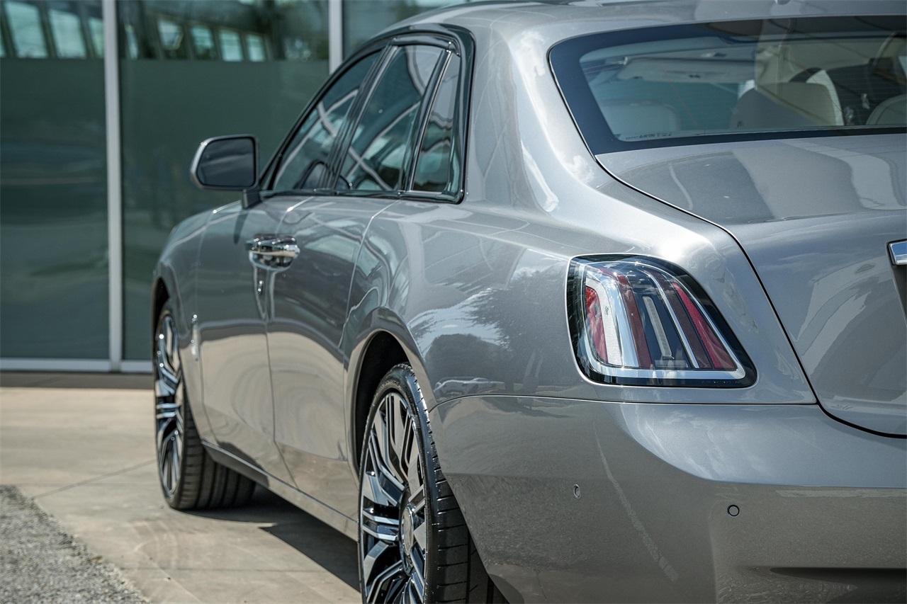 New Car 2025 Rolls-royce Ghost  Base For Sale Under $440,000 In Austin, Texas