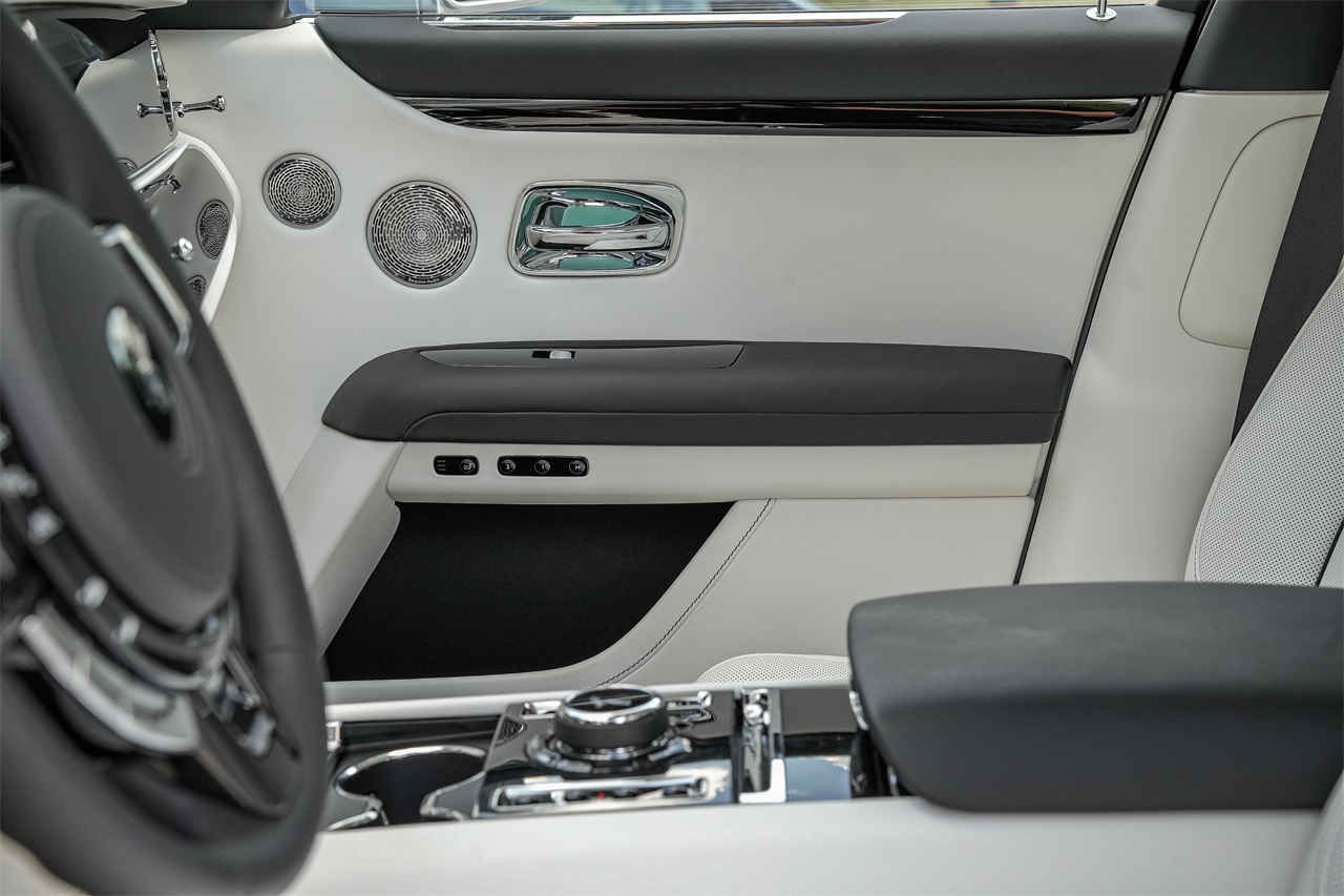 New Car 2025 Rolls-royce Ghost  Base For Sale Under $440,000 In Austin, Texas