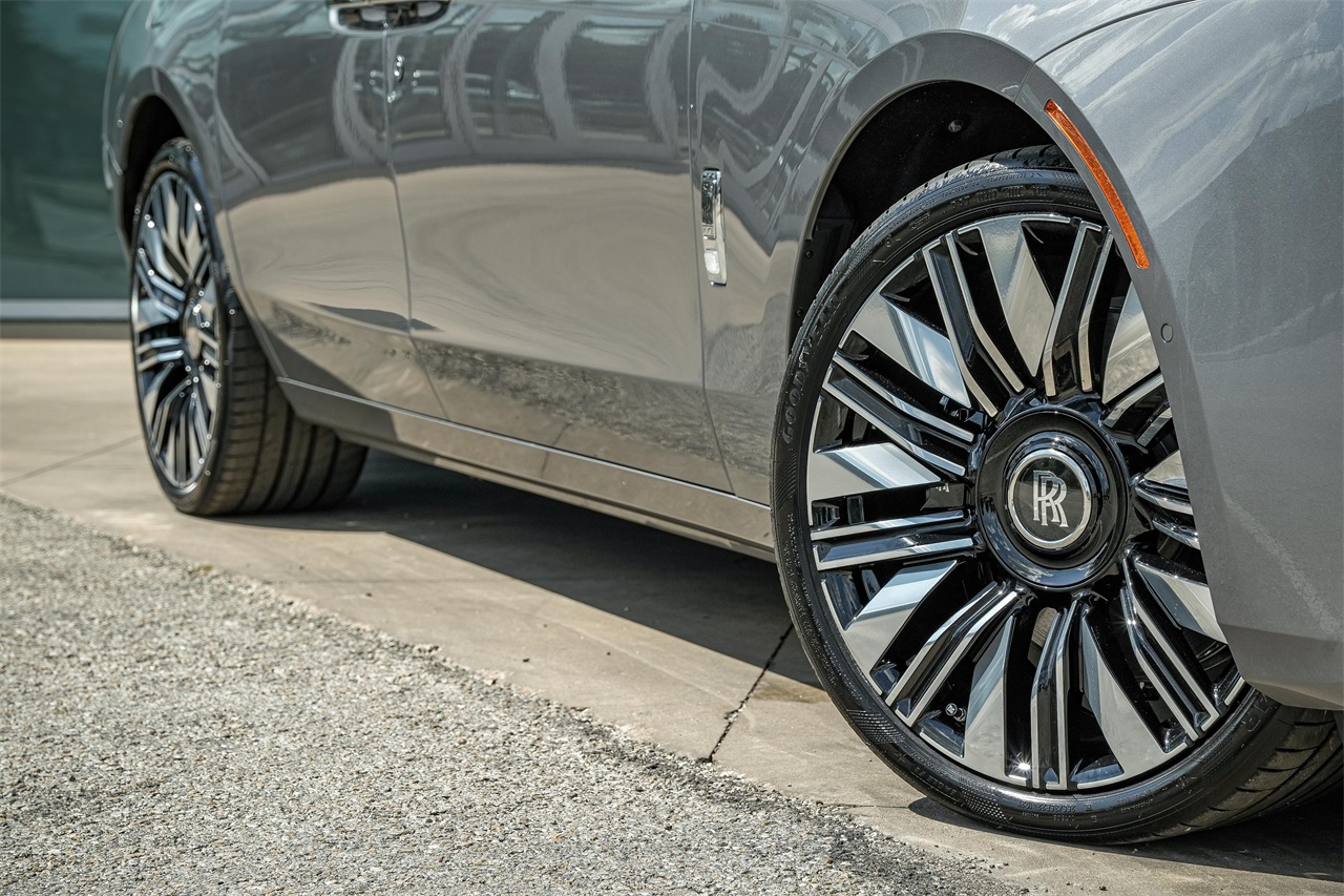 New Car 2025 Rolls-royce Ghost  Base For Sale Under $440,000 In Austin, Texas