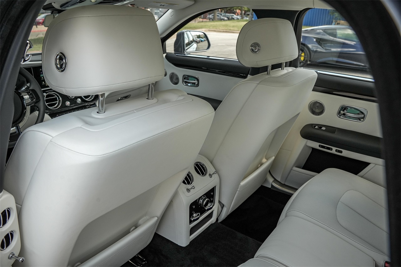 New Car 2025 Rolls-royce Ghost  Base For Sale Under $440,000 In Austin, Texas