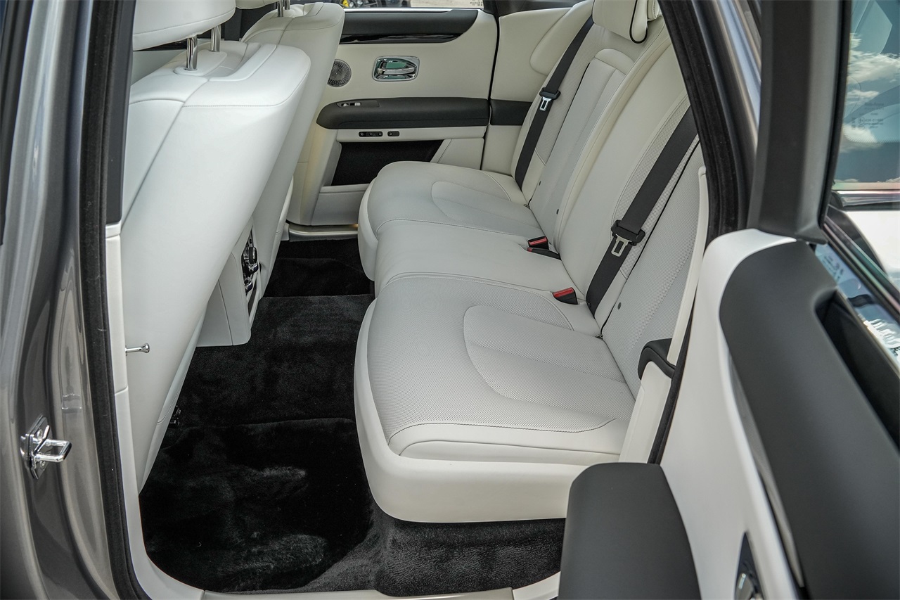 New Car 2025 Rolls-royce Ghost  Base For Sale Under $440,000 In Austin, Texas